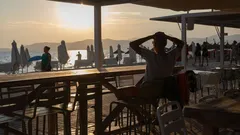 Veľká noc a leto 2026: čo sa mení v leteckej doprave – a ako si rezervovať letenky s náhradným plánom.